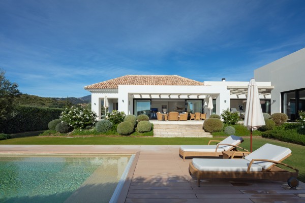 A beautiful villa in the heart of the golf valley