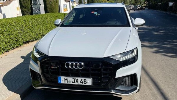 AUDI SQ8
