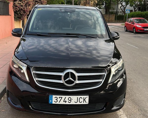 Mercedes Benz VITO with chauffeur 8h