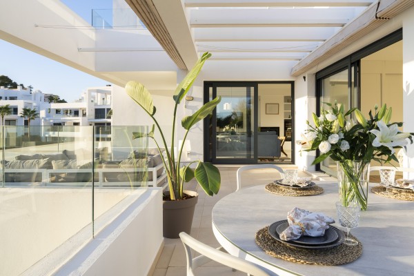 STUNNING DUPLEX PENTHOUSE IN ATALAYA WITH REMARKABLE VIEWS